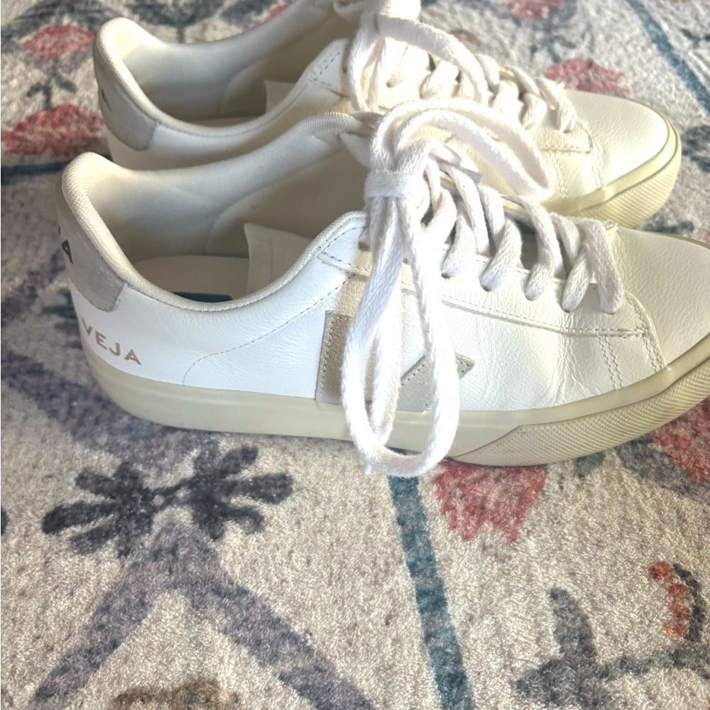Veja Campo Sneakers - Size 8.5